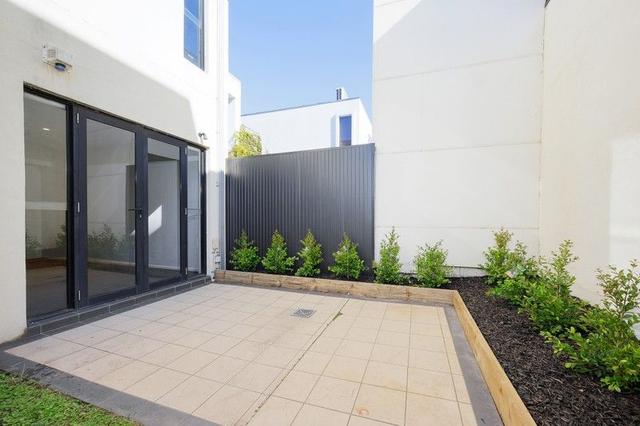 4/18 Arthur  Street, VIC 3141
