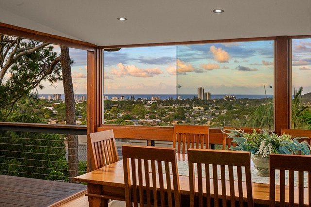 4 Bicton Court, QLD 4221