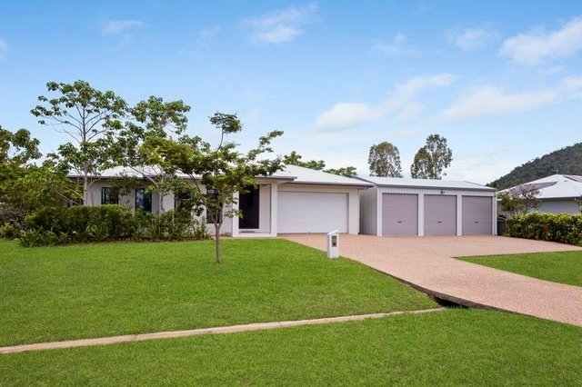 10 Crystal Crescent, QLD 4817