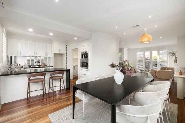 1/96 Addison Street, VIC 3184