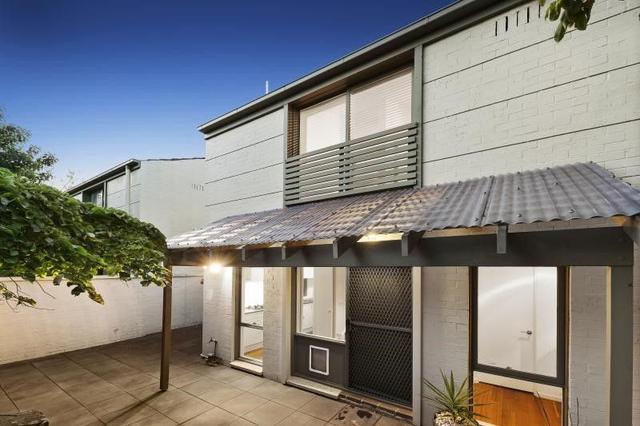 2/29-32 Portland Place, VIC 3141