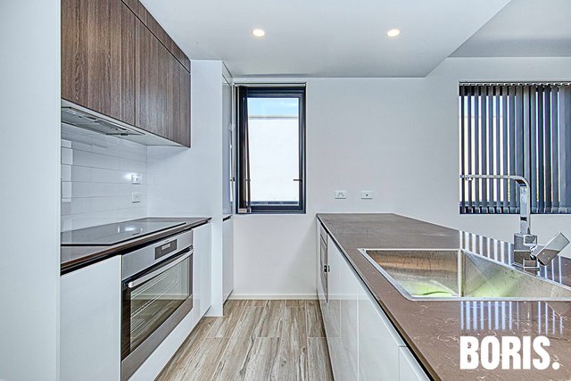 4/2 Henshall Way, ACT 2614