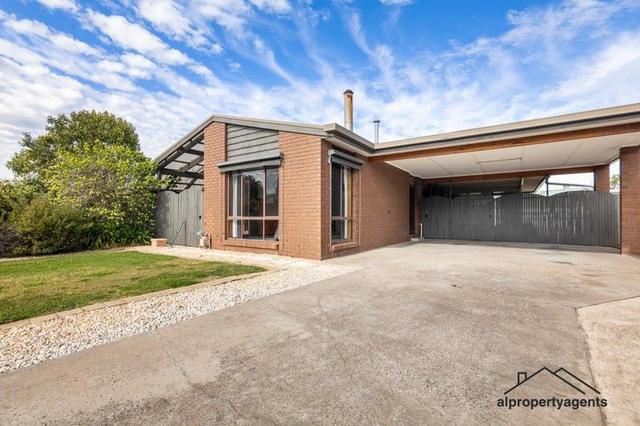 11 Colla Court, VIC 3400