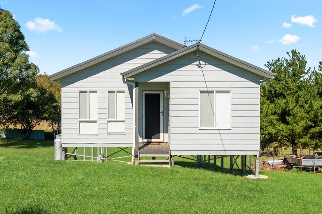 17 Hall Crescent, NSW 2583