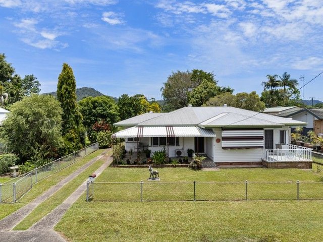 6 Owen Street, QLD 4873