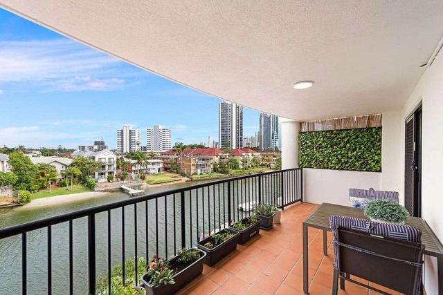 15/12 Paradise Island, QLD 4217