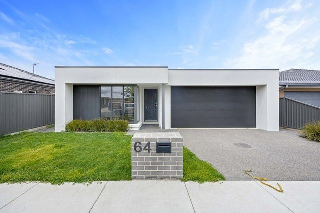 64 Chase Boulevard, VIC 3350