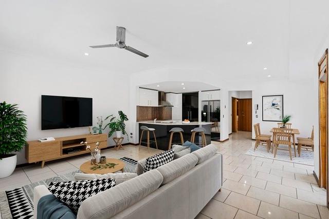 1/22 Bali Avenue, QLD 4221
