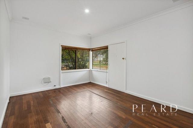 25 Finchley Crescent, WA 6061