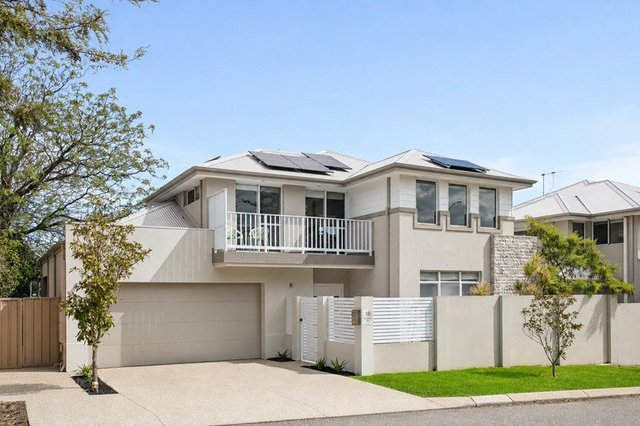 16 Langoulant Road, WA 6010