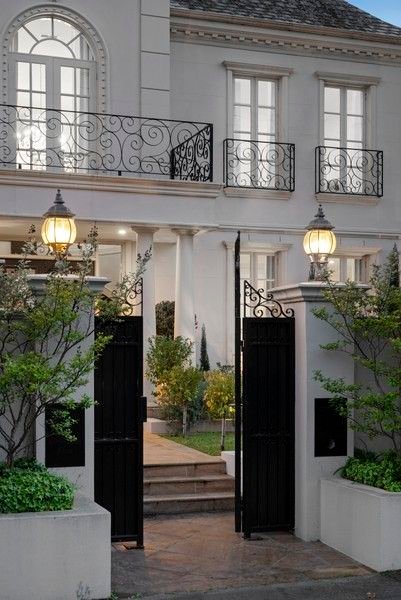 85 Mont Albert Road, VIC 3126