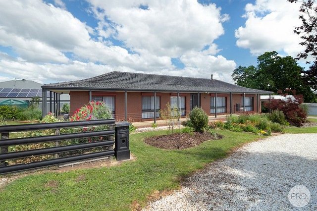 90 Macs Street, VIC 3363