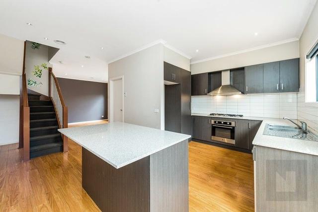 2/30 Scovell  Crescent, VIC 3012