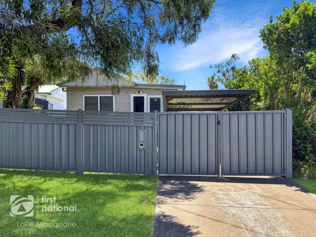 11 Bonarius Street, NSW 2285