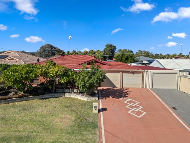17 Bothe Court, WA 6112