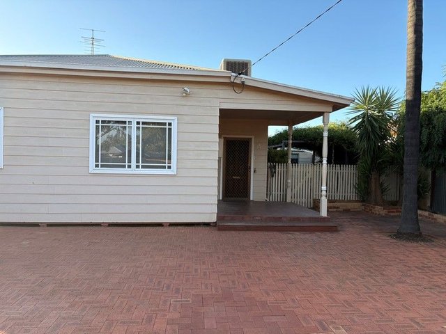 8 Campbell Street, WA 6430
