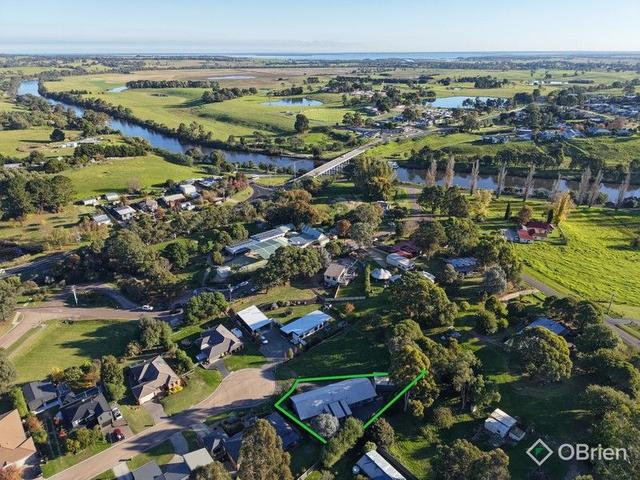 11 Redenbach Court, VIC 3903