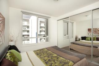 Bedroom (2015-11-05)