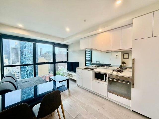 2004/327 La Trobe Street, VIC 3000