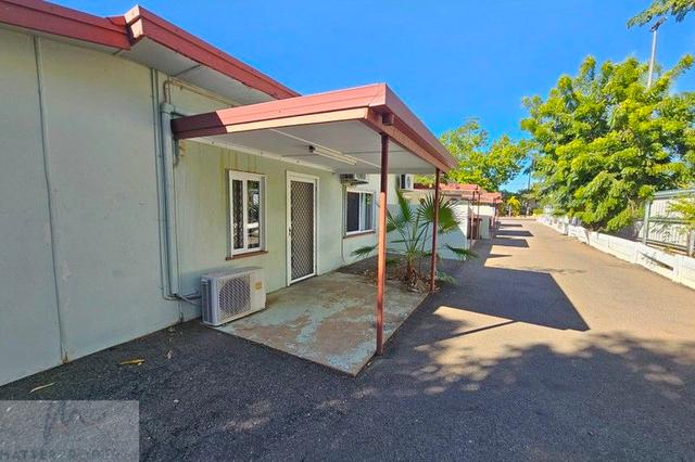 4/10 Twenty First  Avenue, QLD 4825
