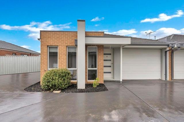 8 Woodlet Place, VIC 3810