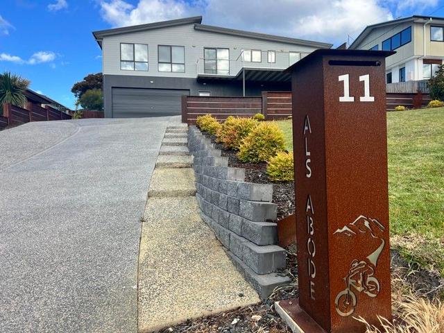 11 Erythos Grove, TAS 7216