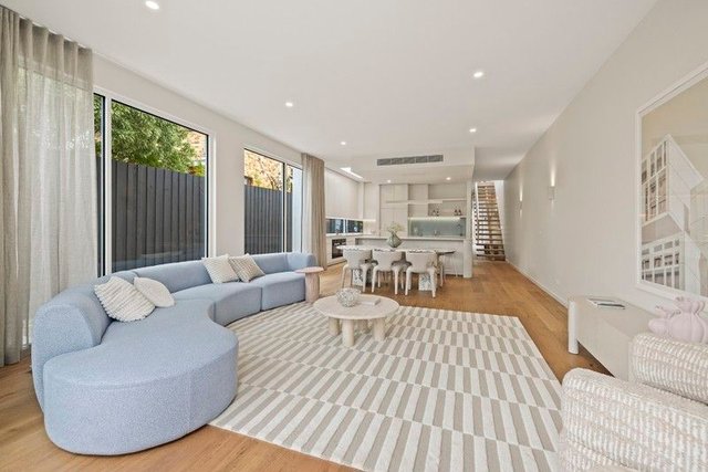 32a Coreen Avenue, VIC 3193