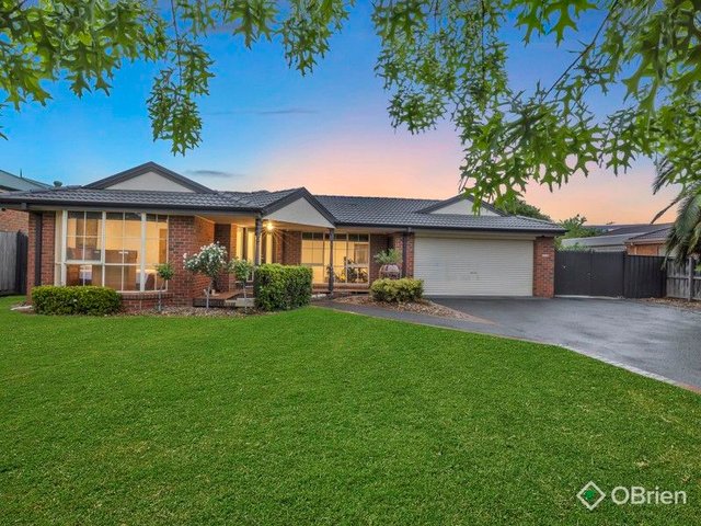 7 Huntingdale  Close, VIC 3977