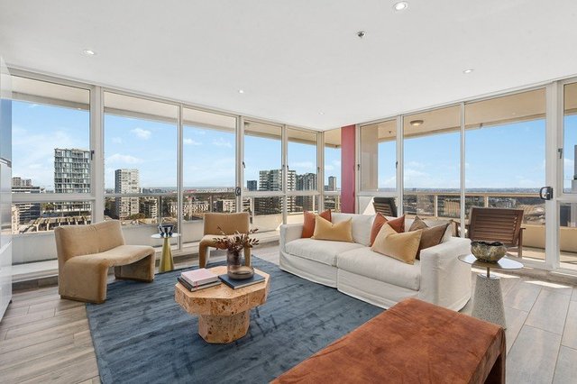 373/8 Lachlan Street, NSW 2017