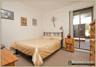 Bedroom (2010-09-16)