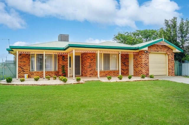 7 Willow Place, NSW 2400