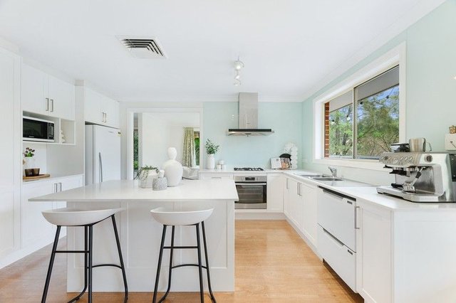 2/13 King Road, NSW 2077