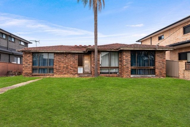 11 Glenbrook Crescent, NSW 2198