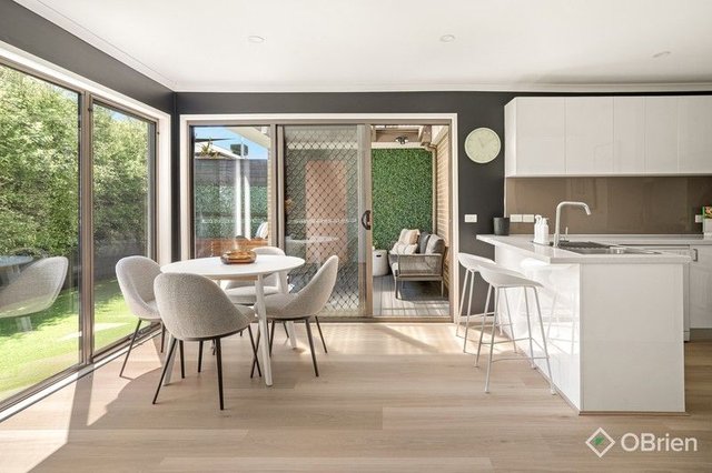 8/27 McCormicks Road, VIC 3201