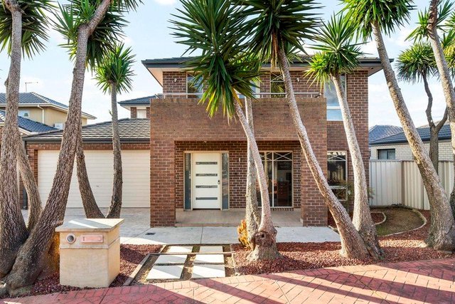 16 Holly Court, VIC 3043