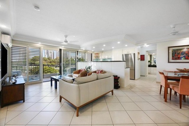 9/18 Commodore Drive, QLD 4217