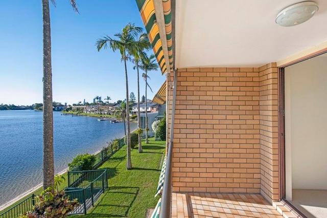 4/4 Aquila Court, QLD 4218