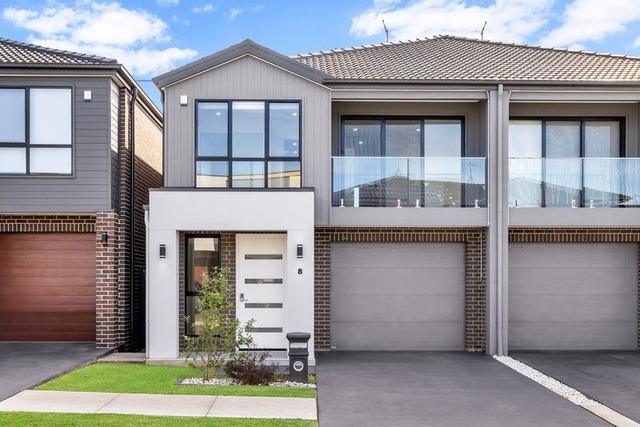 8 Grandeur  Parade, NSW 2765