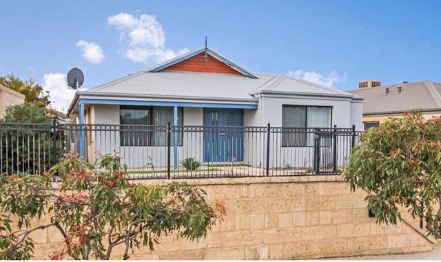 12 Fareham Crescent, WA 6170