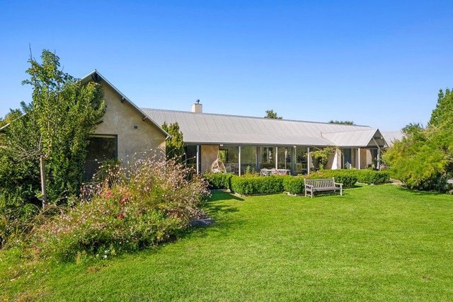 1-3 Warrenbeen Court, VIC 3227