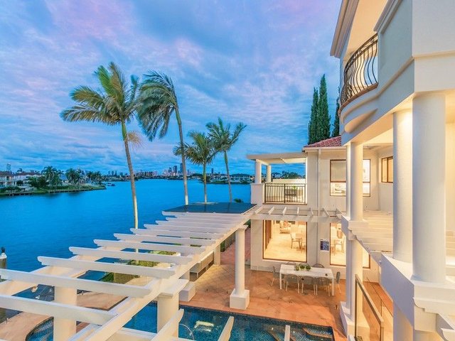 41 Istana  View, QLD 4226