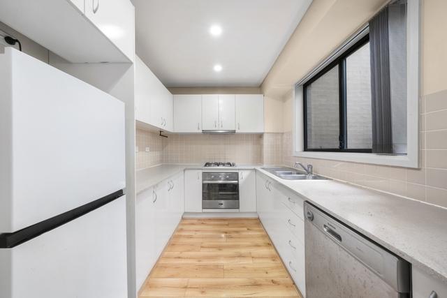 2/121-123 Stephen Street, NSW 2148