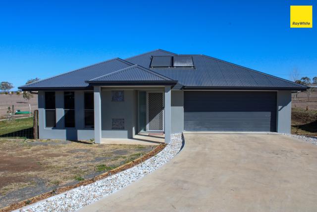 4 Talbragar Close, NSW 2360