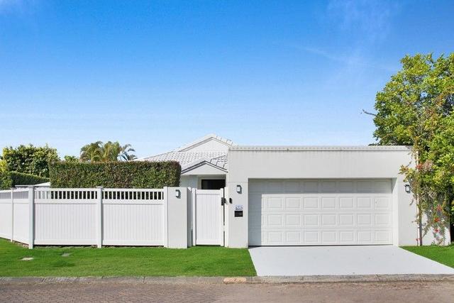 2 Sparrow Place, QLD 4220