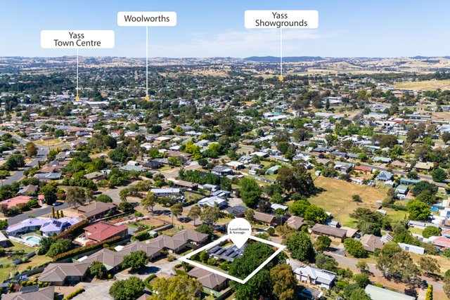 11 Victoria Street, NSW 2582