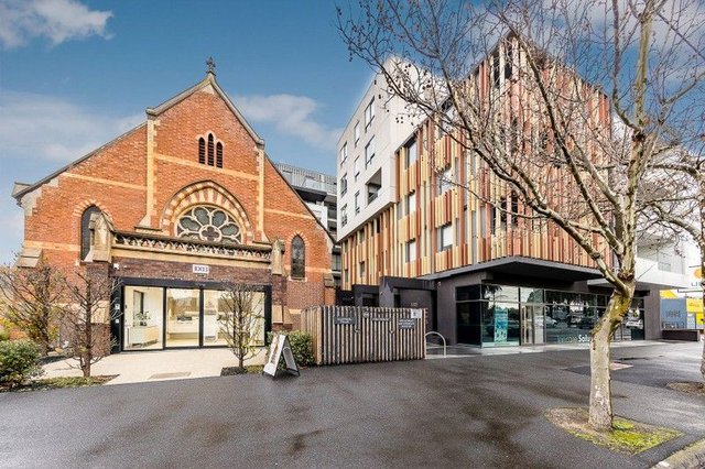 302/1005 Mt Alexander Road, VIC 3040