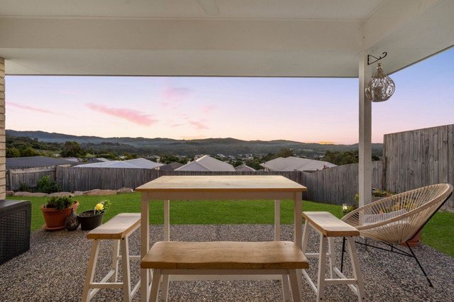 28 Nightshade Crescent, QLD 4209