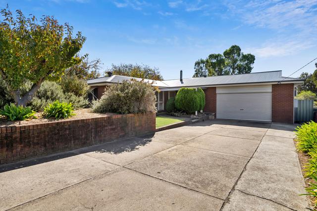 18 Brennan Street, NSW 2582