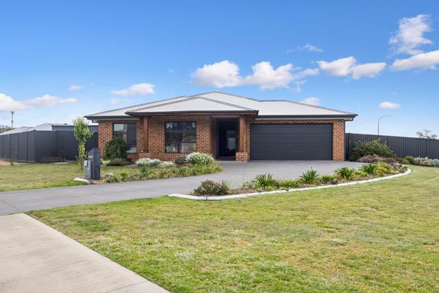 14 Theatre Drive, NSW 2580