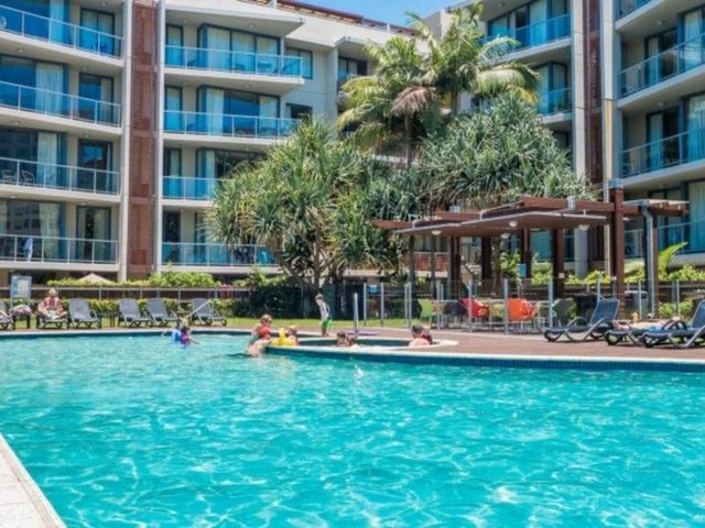 1064/1 Ocean Street, QLD 4220